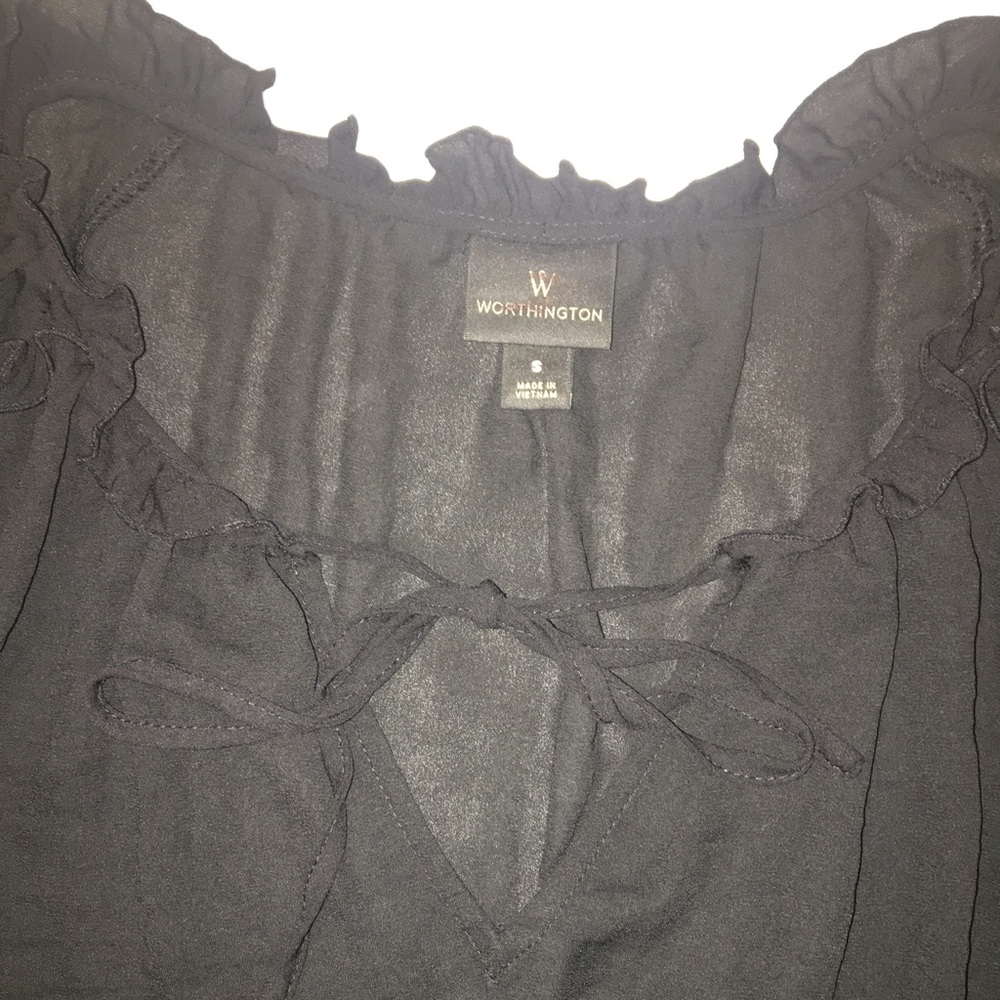 Worthington Black Small Cap Sleeve Blouse